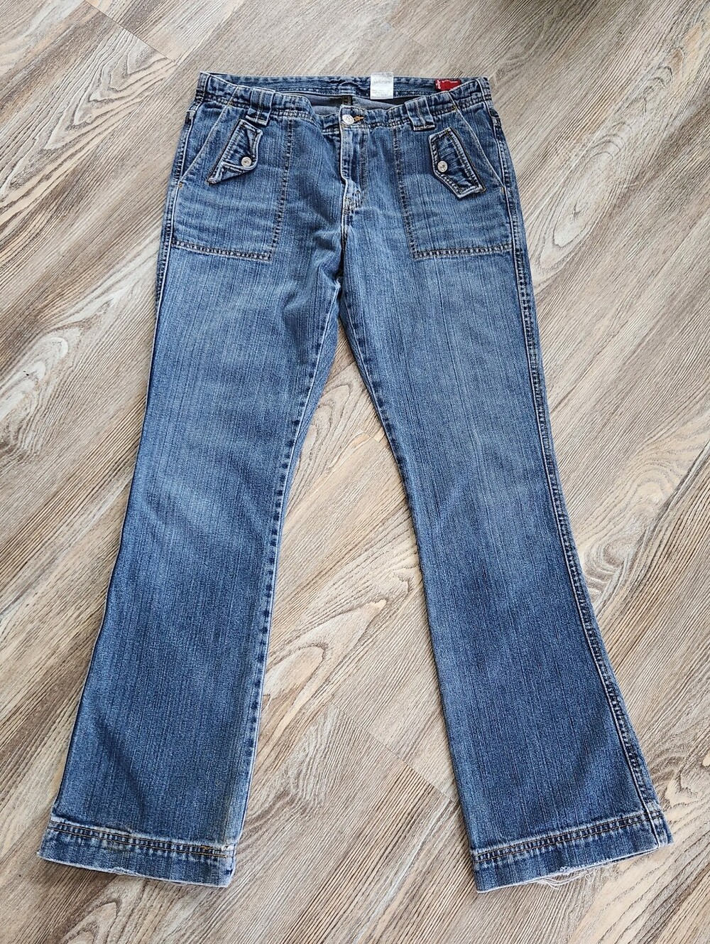 Y2K Levis Fatigue Bootcut Jeans 10 Medium Wash Patch Pocket Low Rise Utility